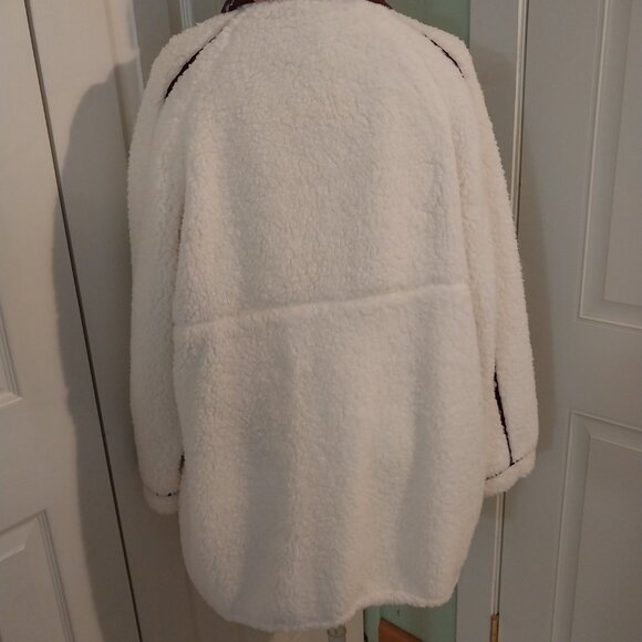 3558 XL Matilda Jane Sherpa Fleece Jacket in White And Pink. - Picture 7 of 11